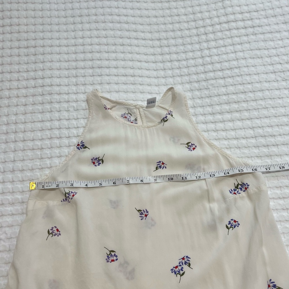 Old Navy Relaxed High-Neck Sleeveless Floral Tank - Picture 7 of 9
